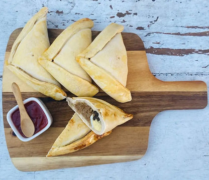 Fotografía de unas empanadas de pino sin gluten de tastyfree | tastifree tastyfry tastifry tastifri tasty tasti tatifry tatifree tasty sin gluten