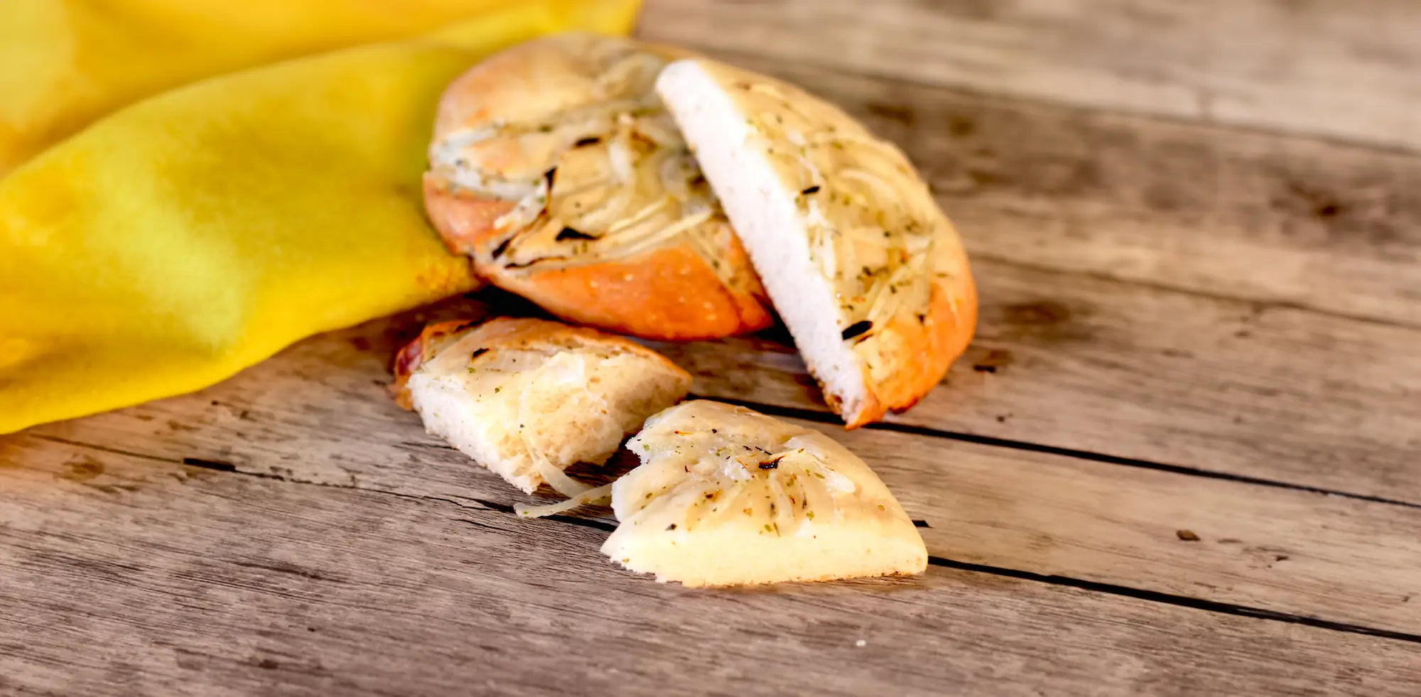 Pan con Cebolla, pan Fugazza con cebolla, pan focaccia con cebolla sin gluten TastyFree | taste free tastifree tastyfry tastifry tastifri tasty tasti tatifry tatifree tasty sin gluten libre de gluten